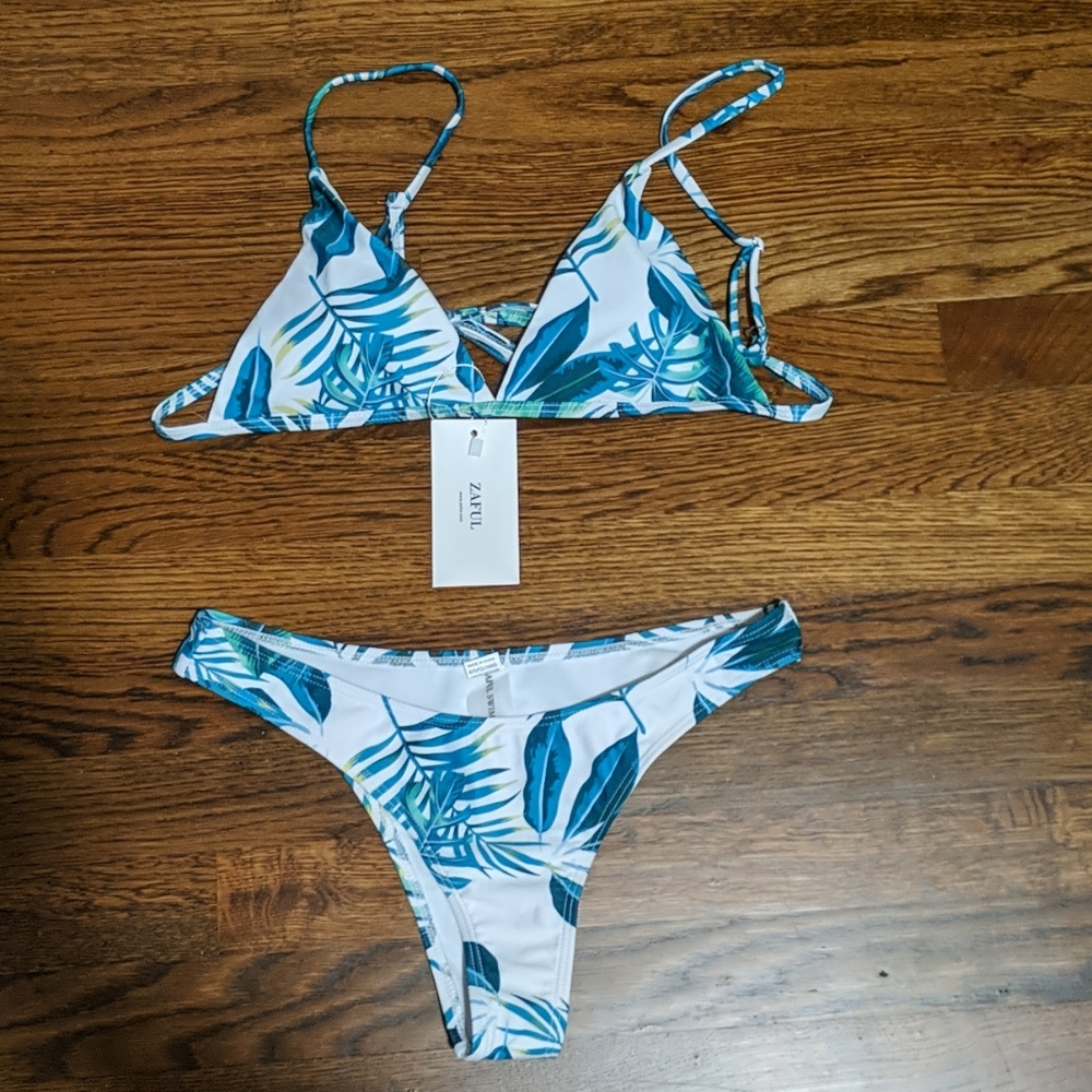 NWT Zaful Palm Leaf Bikini